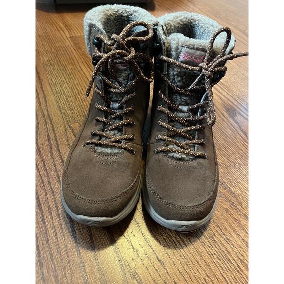 Skechers Women's Glacial Ultra-Woodlands Fashion Boot - Picture 2 of 6